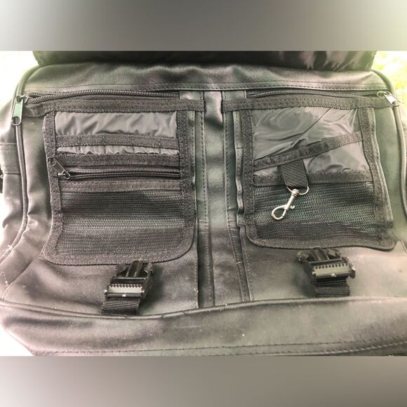 🐱 Team DUC | Black Laptop Like Bag - Picture 2 of 4